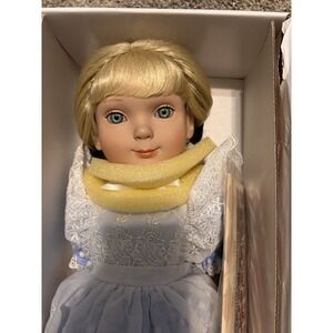 Robert Tonner Alice in Wonderland RT3201 19" Doll White Rabbit NRFB New Box